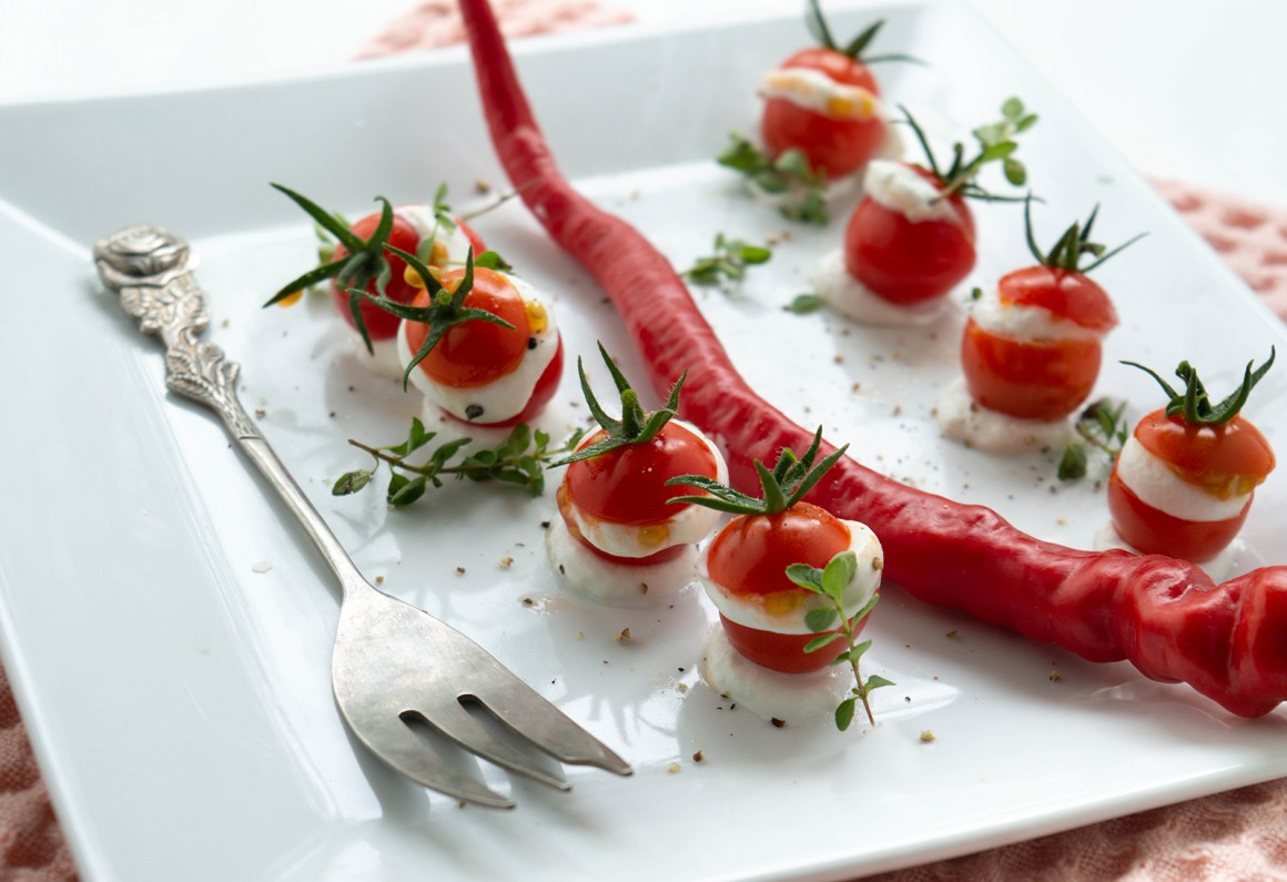 Gefüllte Tomaten mit Frischkäsecreme - Rezept