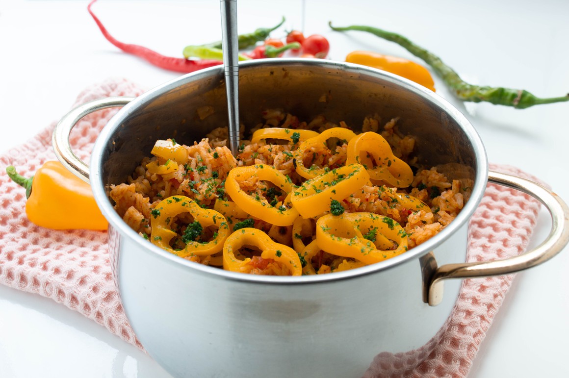 Griechischer Tomatenreis mit Paprika - Rezept