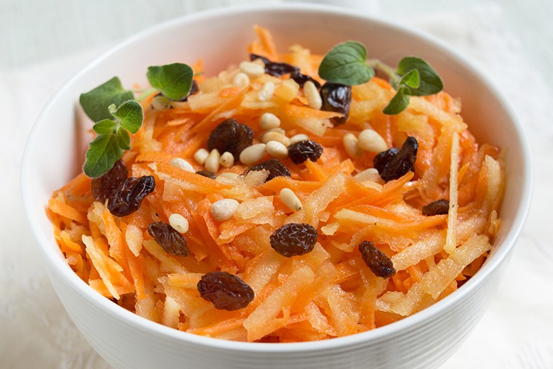 Veganer Karottensalat mit Apfel