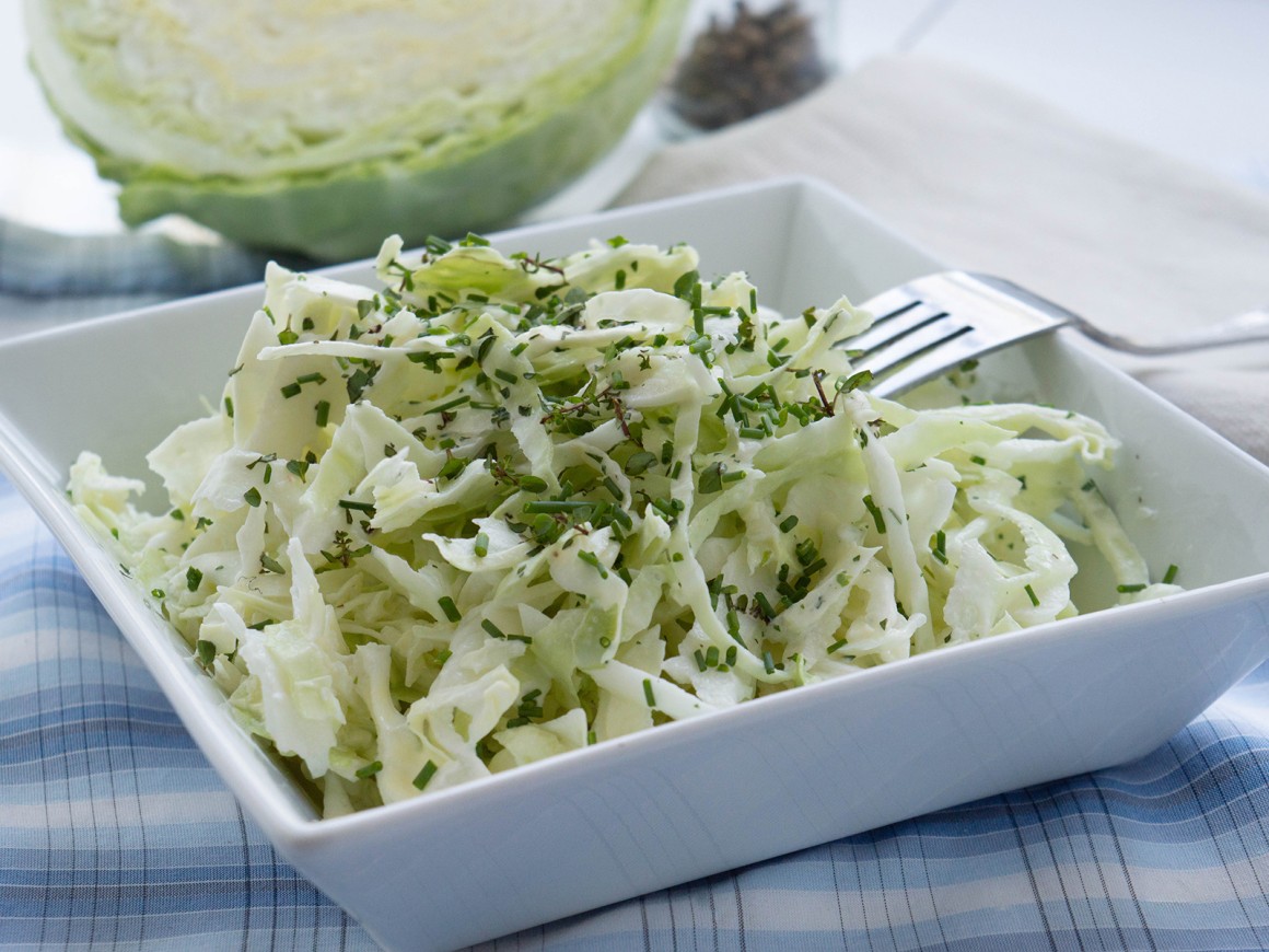 Weißkrautsalat mit Sahne - Rezept