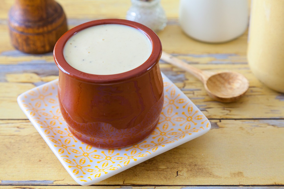 Joghurt-Senfsoße - Rezept