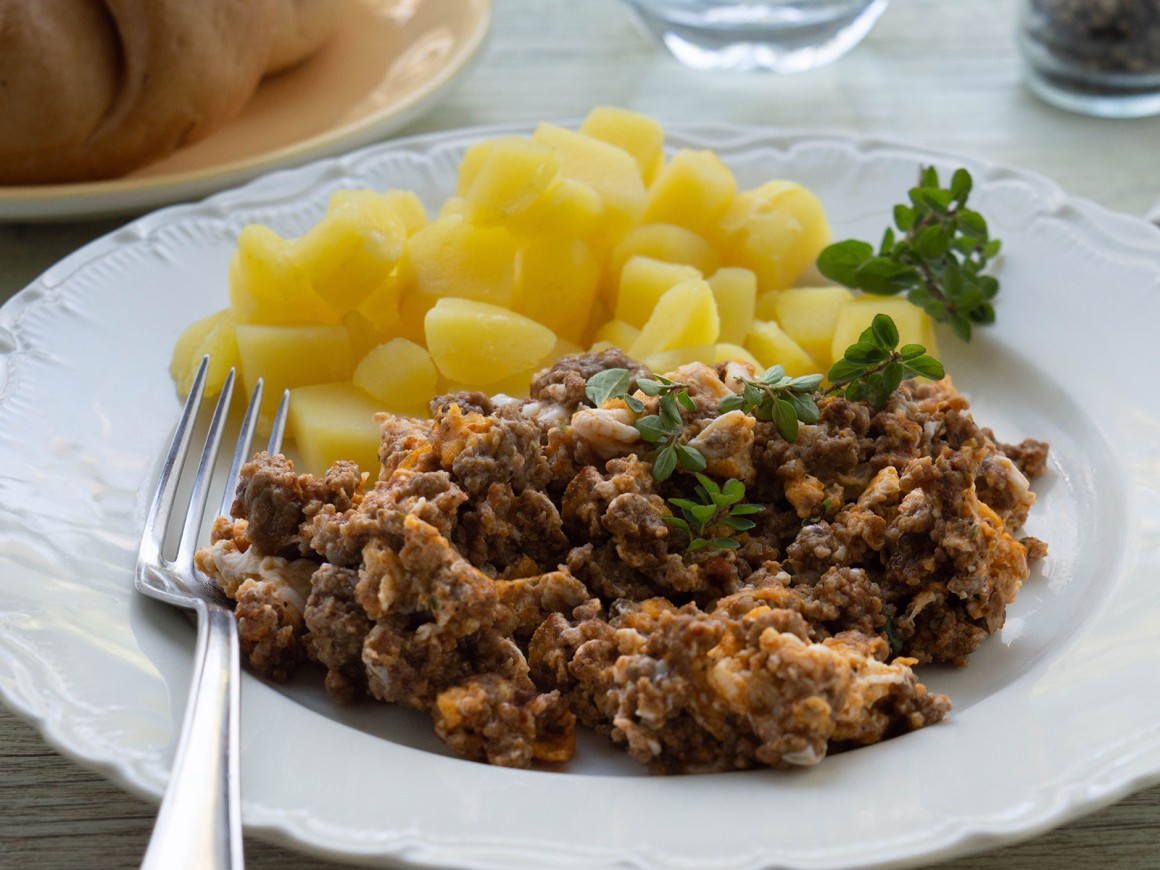 Mikrowellen-Hackfleisch-Rührei