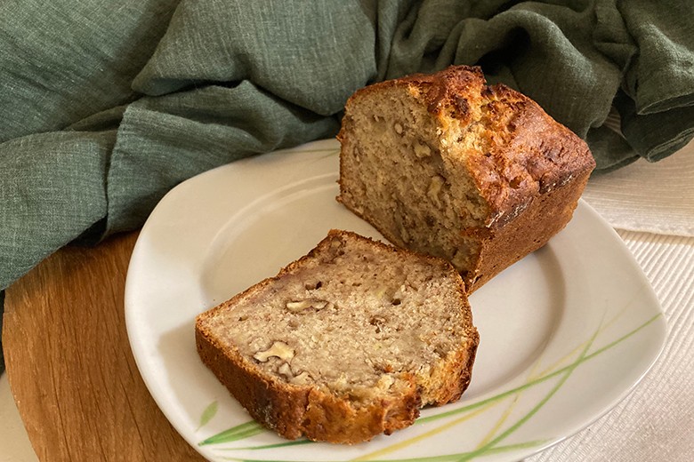 Veganes Bananenbrot mit Walnüssen