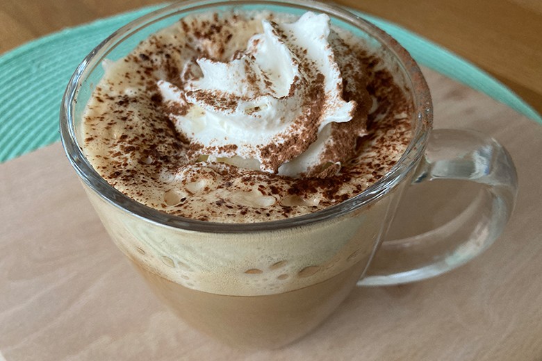 Milchkaffee mit Vanille