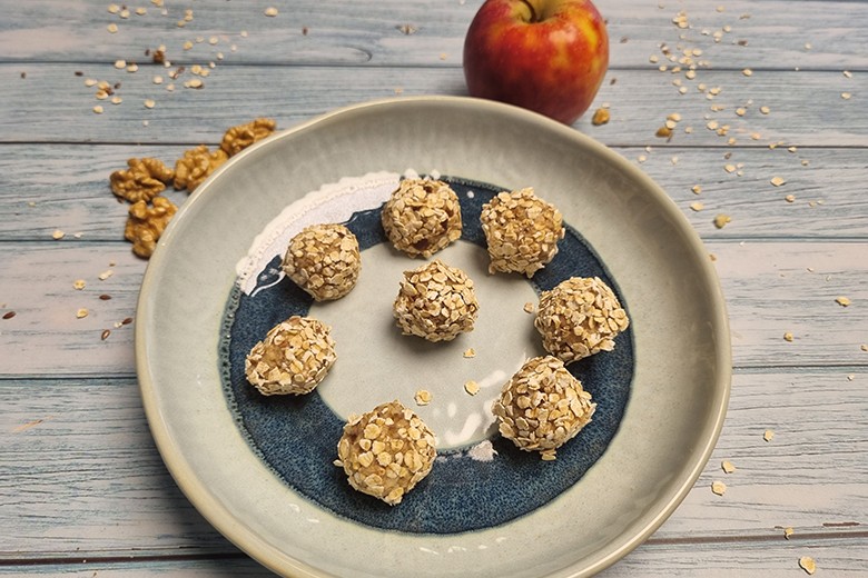 Apfel-Zimt-Pralinen mit Walnüssen