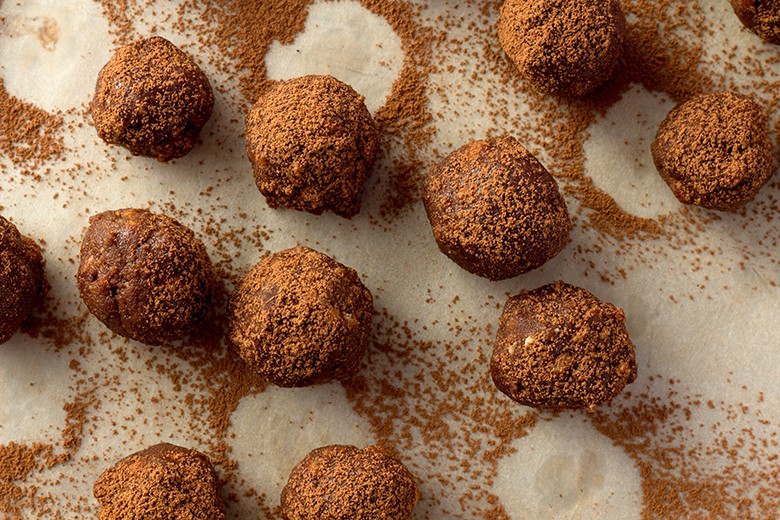 Schokokugeln mit Haselnüssen