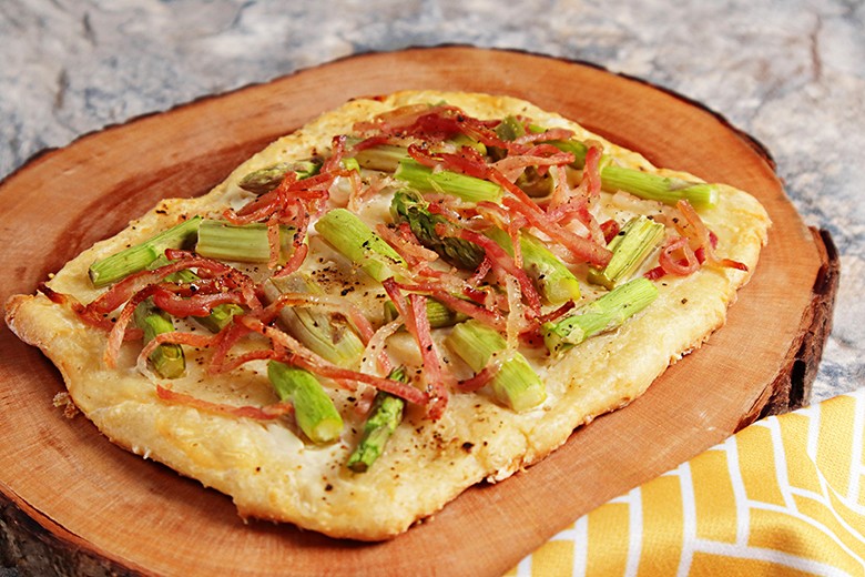 Low Carb Flammkuchen