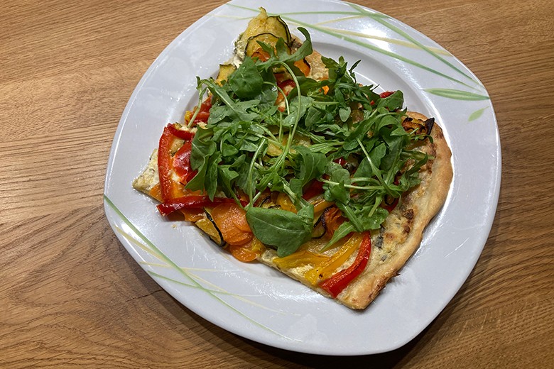 Vegetarischer Flammkuchen