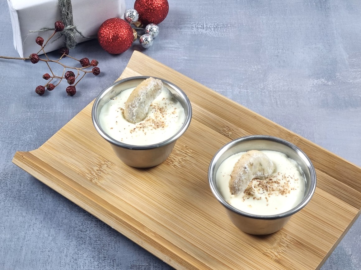 Creme mit Vanillekipferl