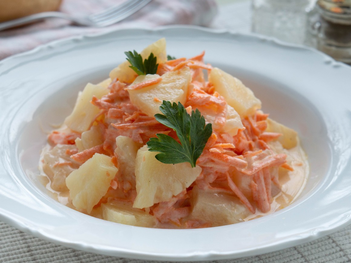 Karottensalat mit Ananas