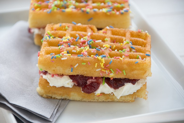 Bunte Waffelburger