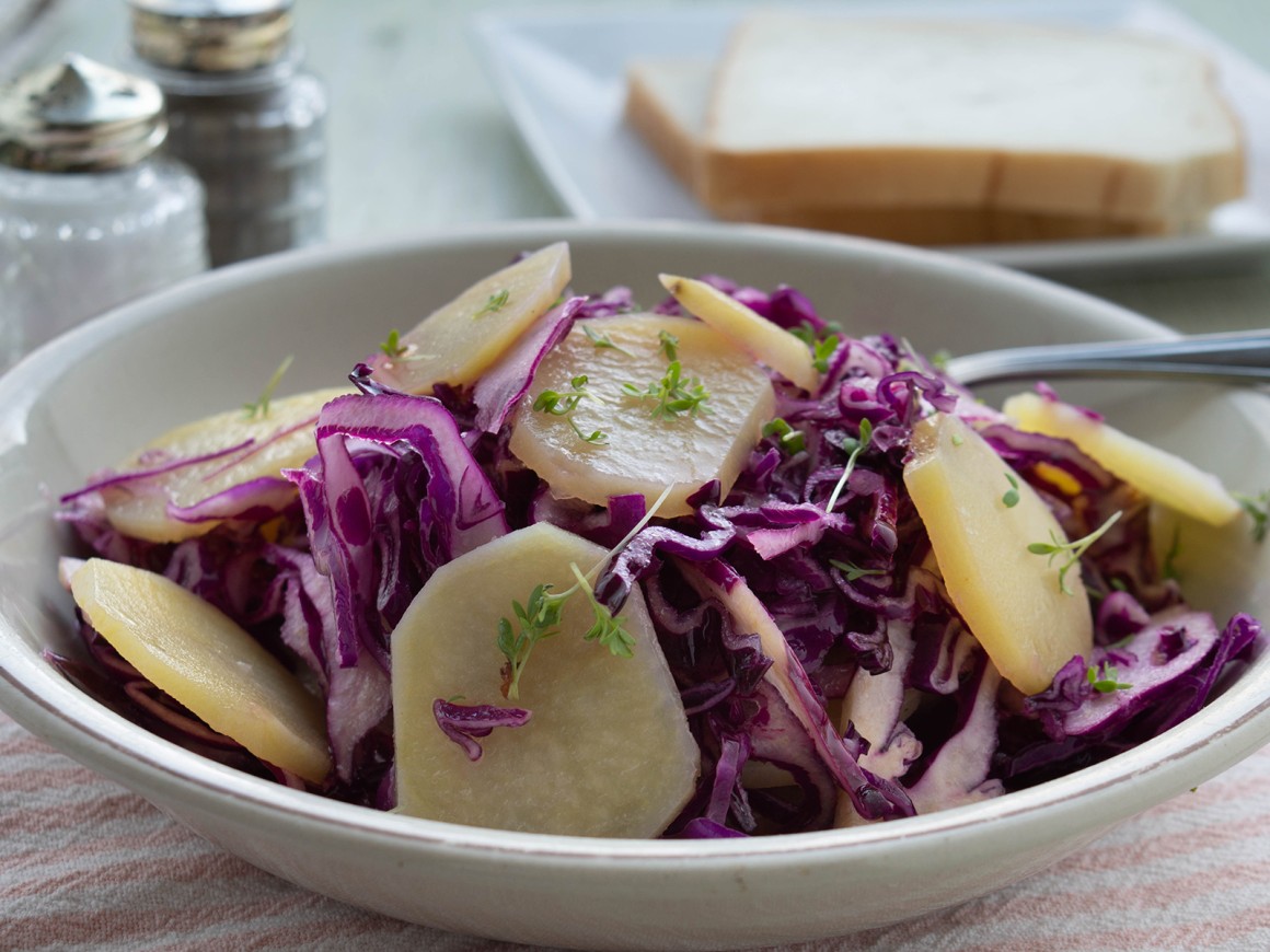 Rotkohl-Kartoffel-Salat