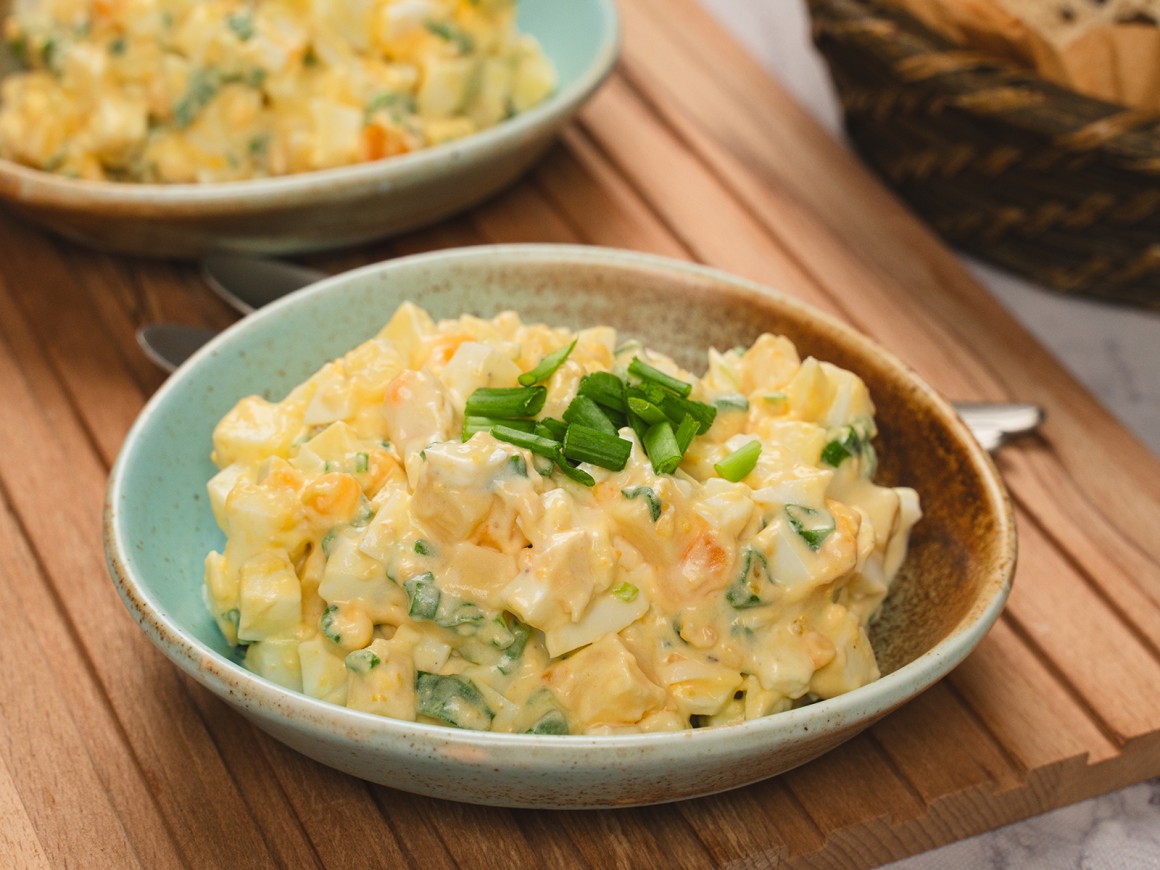 Eiersalat mit Käse - Rezept