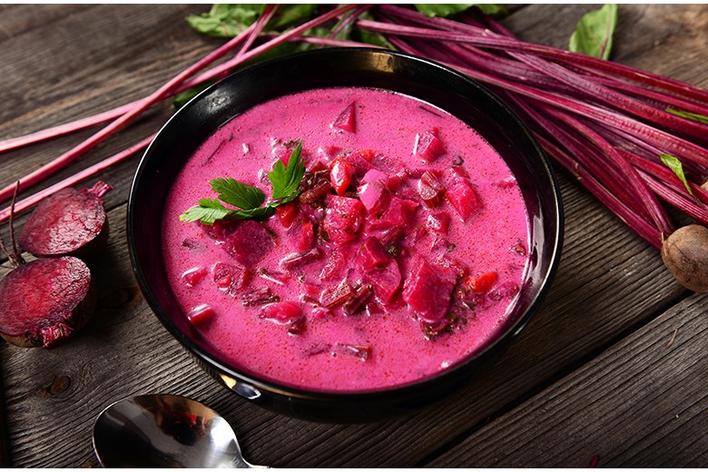 Rote Bete-Suppe mit Kartoffeln