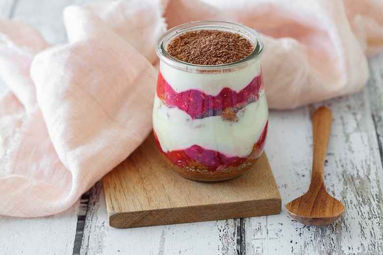 Veganes Tiramisu mit Himbeeren und Spekulatius