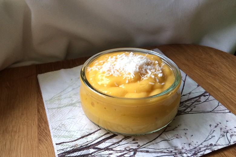 Mangodessert mit Kokos
