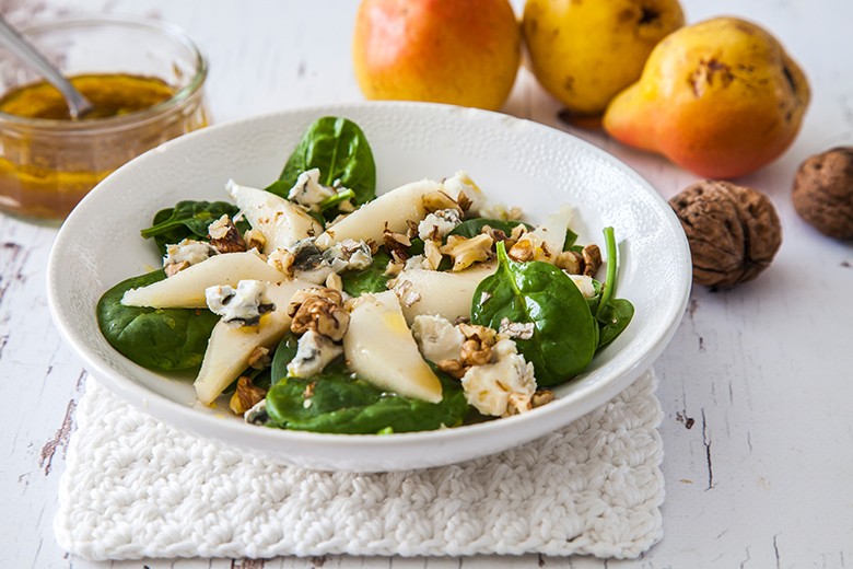 Fruchtiger Spinatsalat