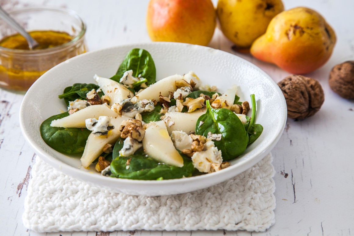 Fruchtiger Spinatsalat