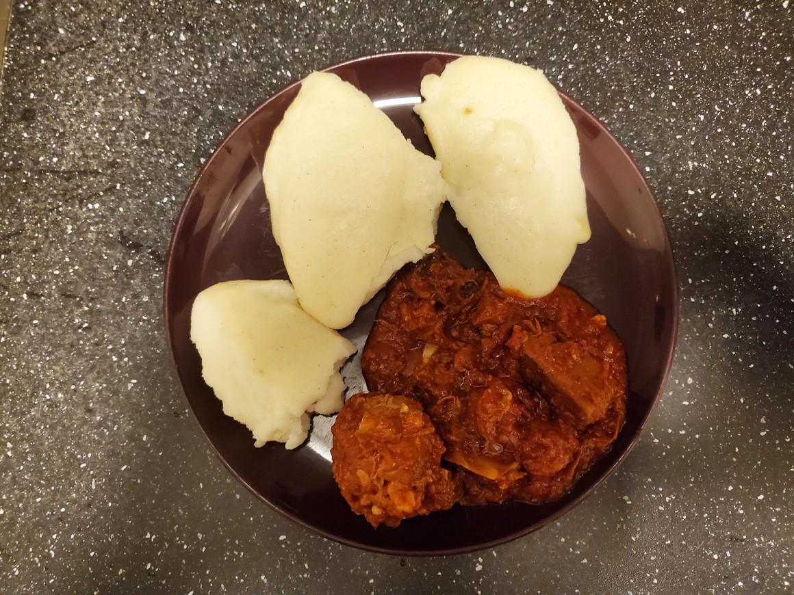 Sambischer Eintopf mit Lammfleisch
