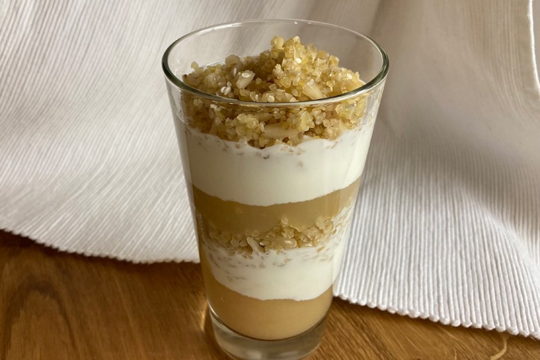 Knusper-Bulgur mit Apfelmus
