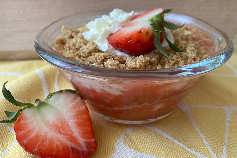 Erdbeercreme mit Haferkeksen