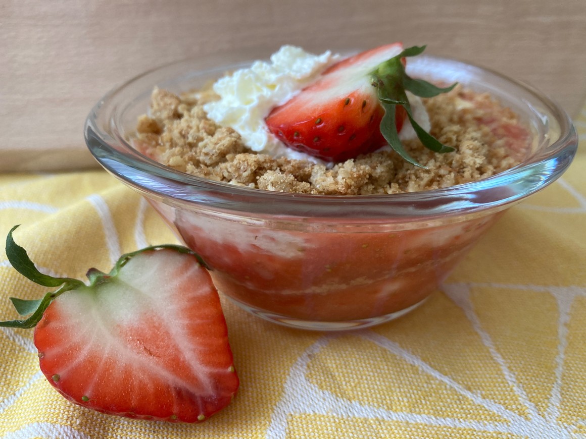 Erdbeercreme mit Haferkeksen - Rezept