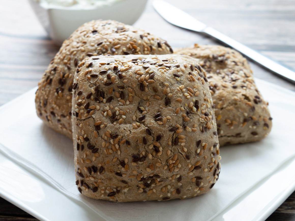 Haferflockenbrötchen mit Körnern - Rezept