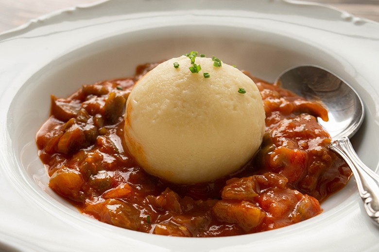 Kartoffelknödel mit Pilzfüllung