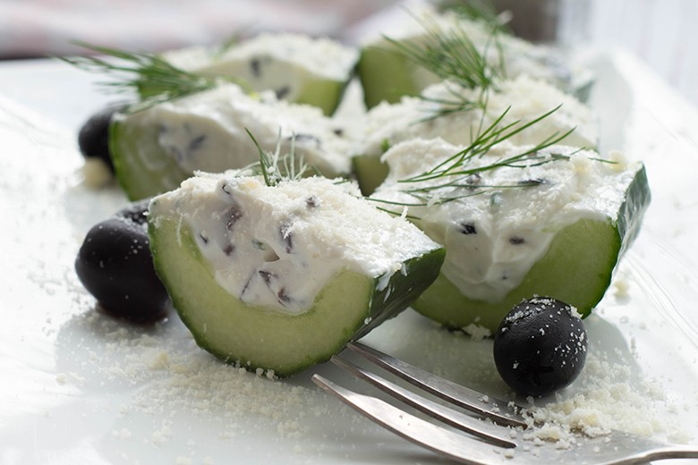 Mediterrane Gurkenhäppchen