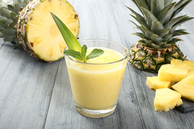 Cremiger Ananas-Smoothie
