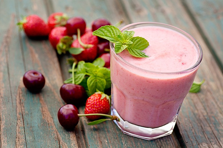 Erdbeer-Kirsch-Smoothie