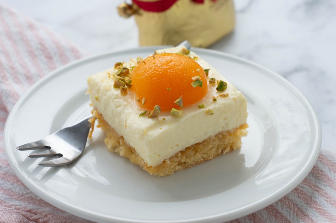 Spiegeleierkuchen mit Aprikosen