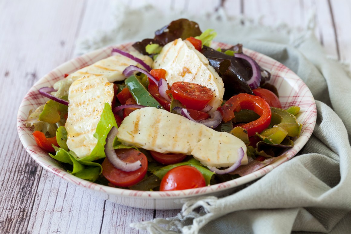 Paprikagrillteller mit Halloumi