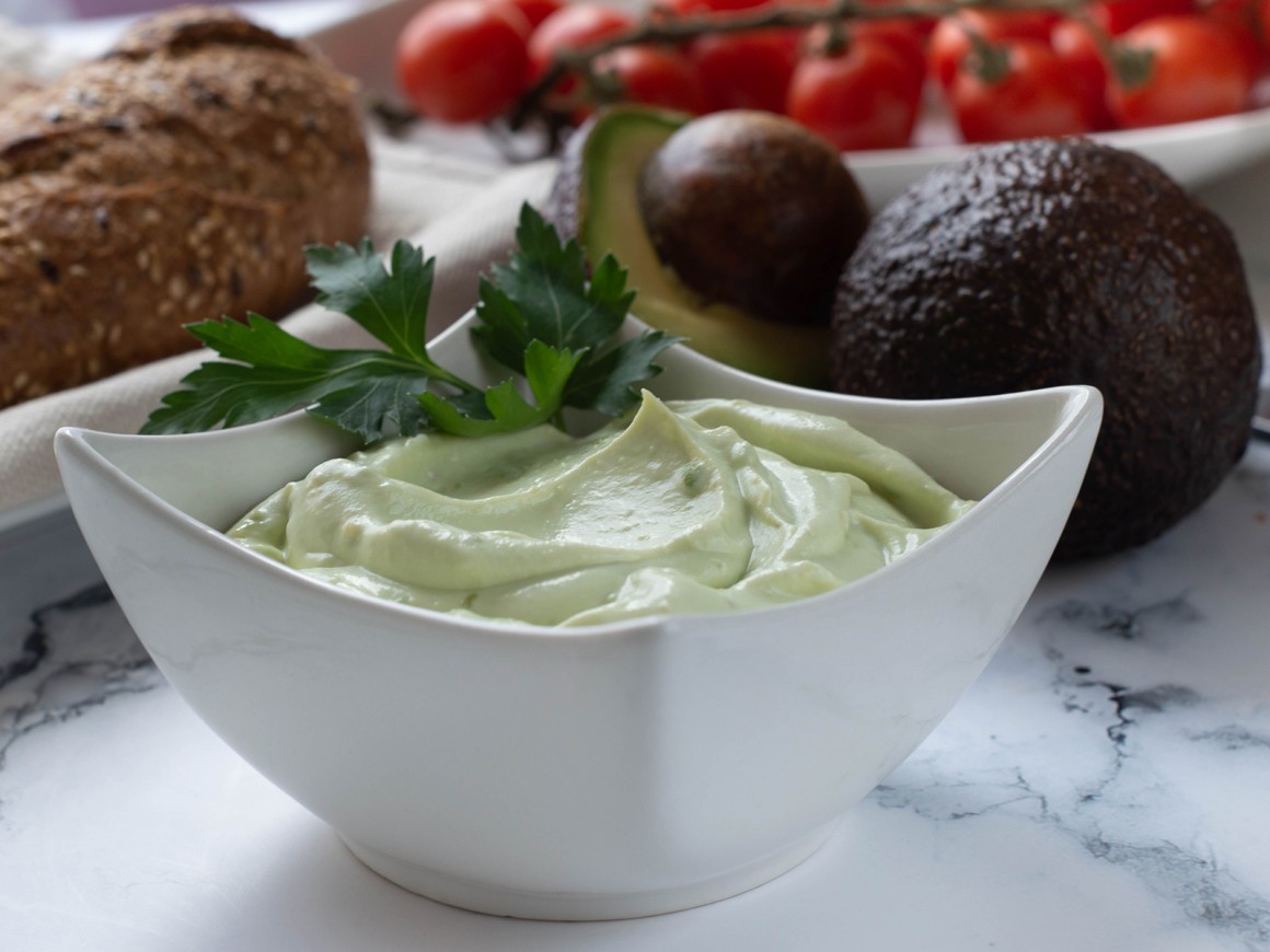 Avocadopaste mit Kichererbsen