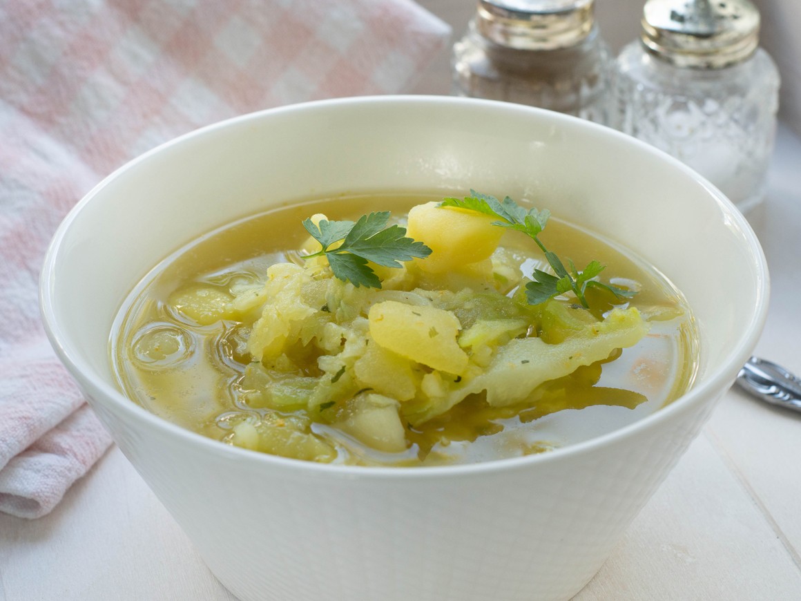 Wirsingsuppe mit Kartoffeln - Rezept