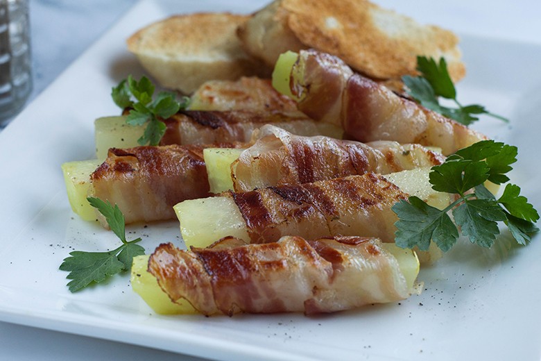 Gegrillter Kohlrabi mit Bacon