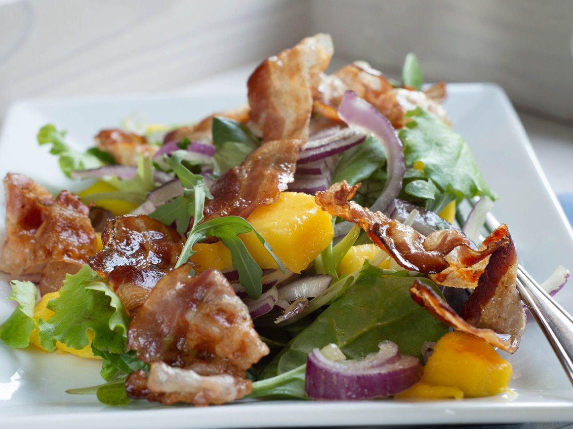 Mangosalat mit Speck
