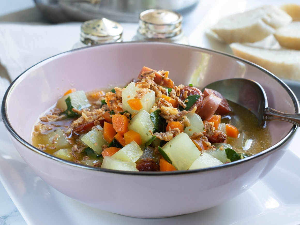 Kohlrabiblättersuppe