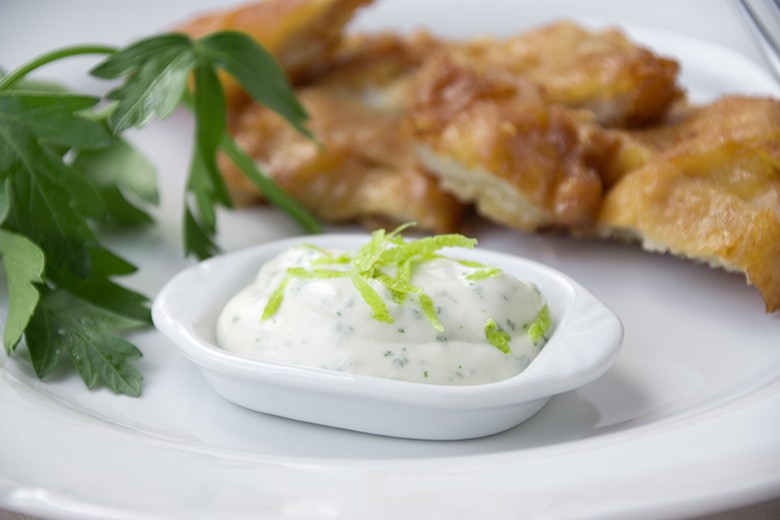 Limetten-Kräuter-Dip