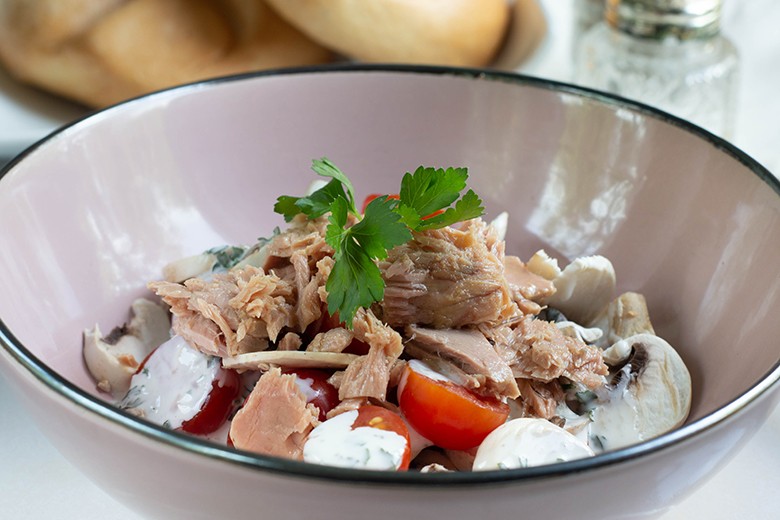 Thunfisch-Tomaten-Salat