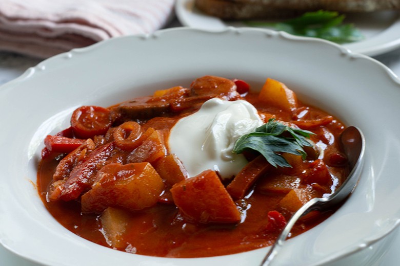 Soljanka mit Kartoffeln