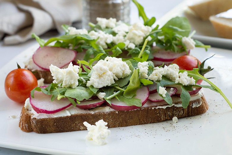 Rucola-Radieschen-Brote