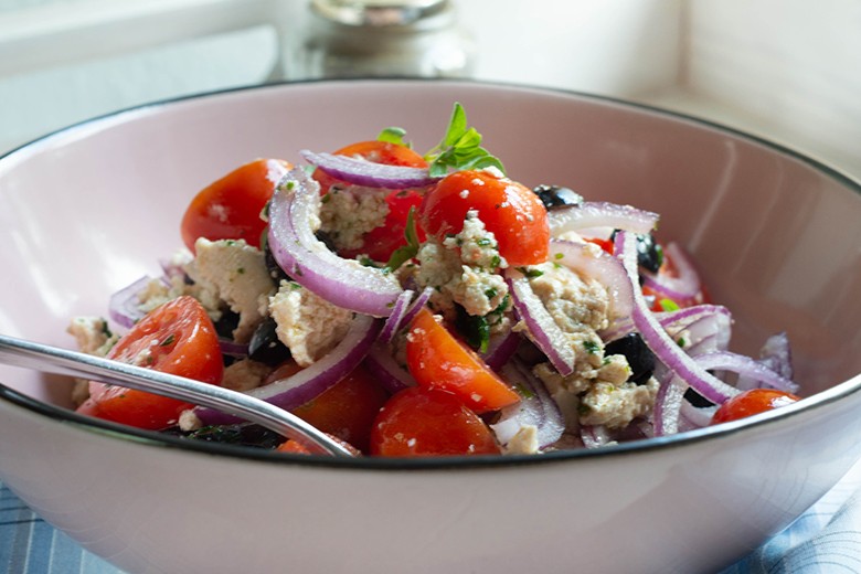 Bunter Salat mit Tofu