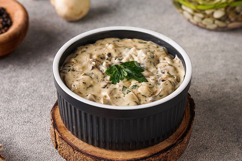 Klassische Sahnesauce mit Weißwein - Rezept
