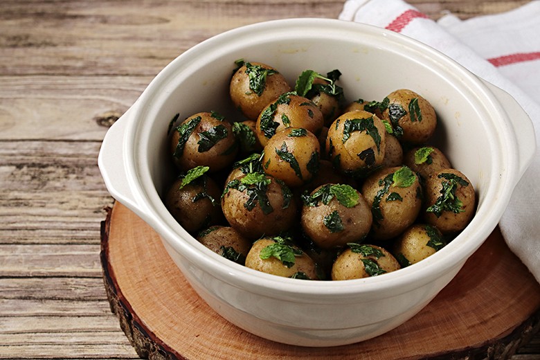 Kartoffeln mit Minze