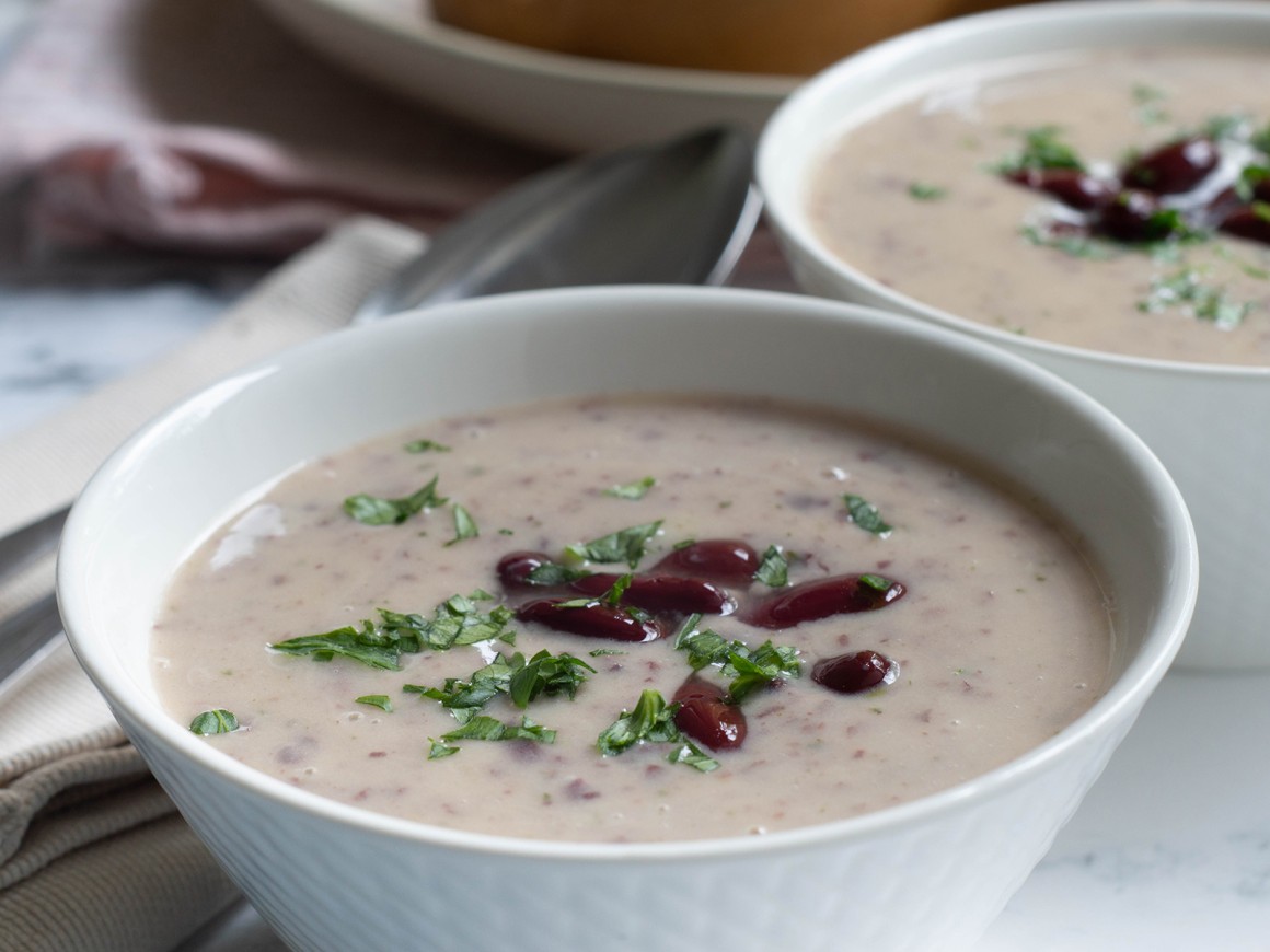 Käsesuppe mit Bohnen - Rezept