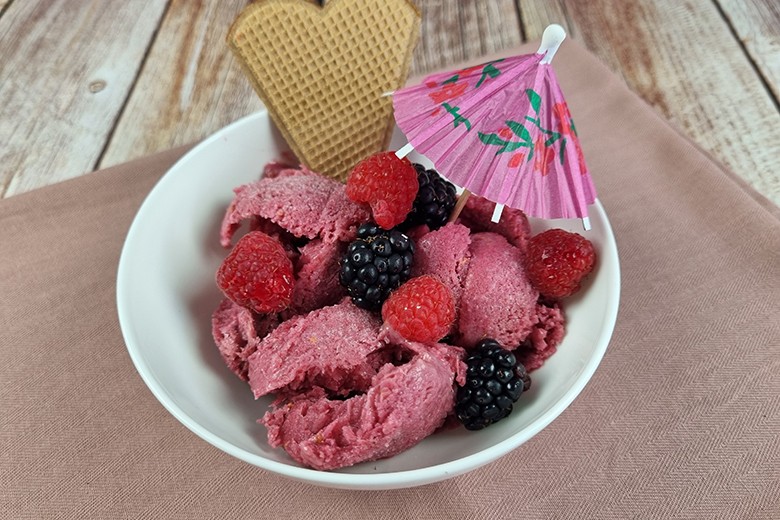 Beeren-Softeis