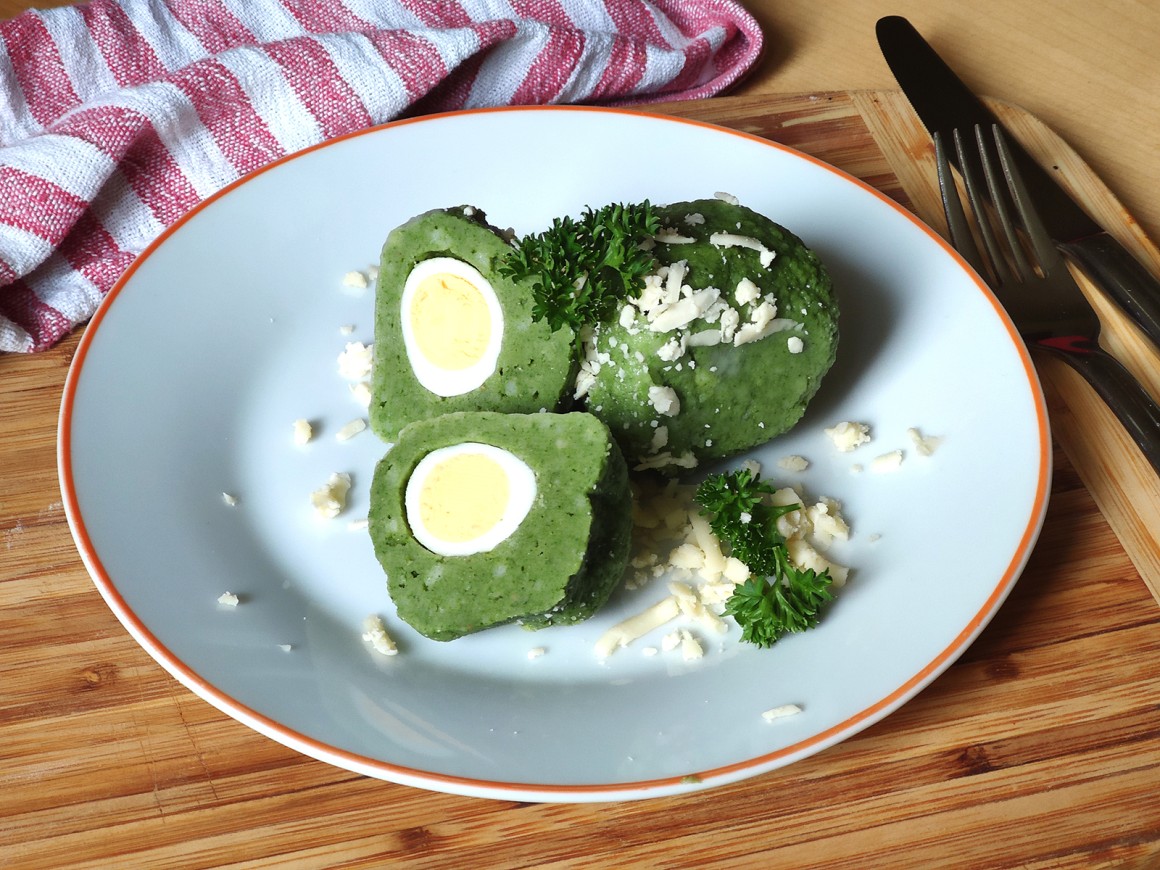Gefüllte Spinatknödel