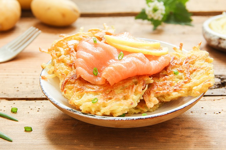 Kartoffelpuffer mit Lachs