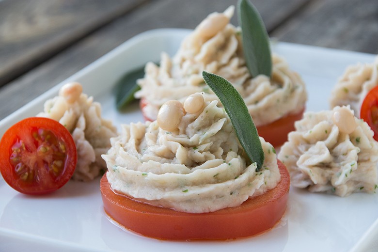 Tomaten mit Bohnenpaste